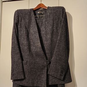 Elegant Black 2 Piece Suit for Women With Skirt